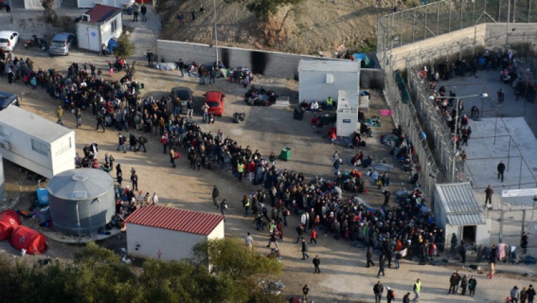 &Pi;ό&tau;&epsilon; &theta;&alpha; &alpha;&pi;&epsilon;&lambda;&alpha;ύ&nu;&omicron;&nu;&tau;&alpha;&iota; &omicron;&iota; &mu;&epsilon;&tau;&alpha;&nu;ά&sigma;&tau;&epsilon;&sigmaf; -&Mu;&alpha;&rho;&omicron;&kappa;&iota;&nu;&omicron;ί & &Alpha;&lambda;&gamma;&epsilon;&rho;&iota;&nu;&omicron;ί &pi;&rho;ώ&tau;&omicron;&iota; &sigma;&tau;&eta; &lambda;ί&sigma;&tau;&alpha;