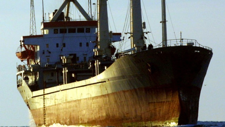   جنوب أفريقيا تحتجز سفينة فوسفاط مغربية بعد شكوى من جبهة البوليساريو الانفصالية 