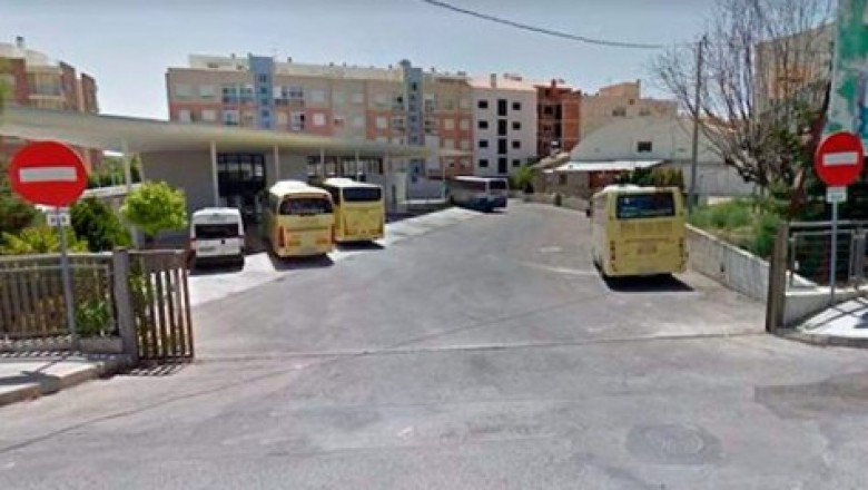 اعتقال مغربي في إسبانيا حاول سرقة حافلة من المحطة