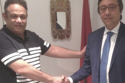 سعادة السفيرالسيد سميرالدهر بمكتبه في أثينا مع مؤسس صحيفة بلادي السيد يوسف الغزالي