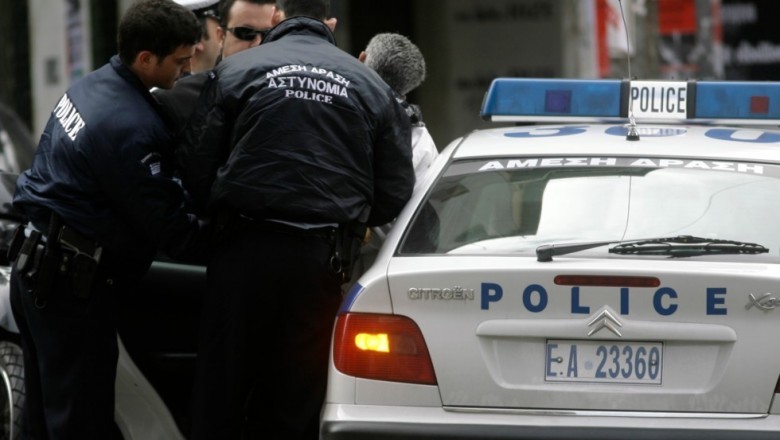  يطلق النار على ابنه ويقتله في كريت ظنا بأنه أحد اللصوص