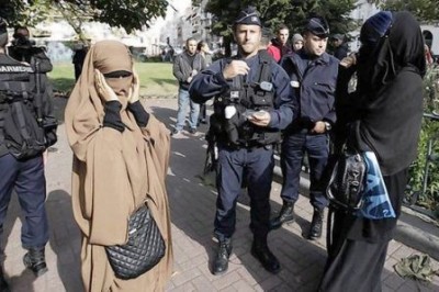 المحكمة الأوربية تقر بحظر النقاب في الأماكن العامة في بلجيكا