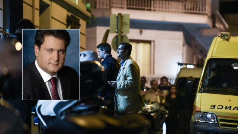  اغتيال محامي مشهور وسط اثينا بمكتبه برصاصتين  واحدة في البطن وأخرى في الرأس 