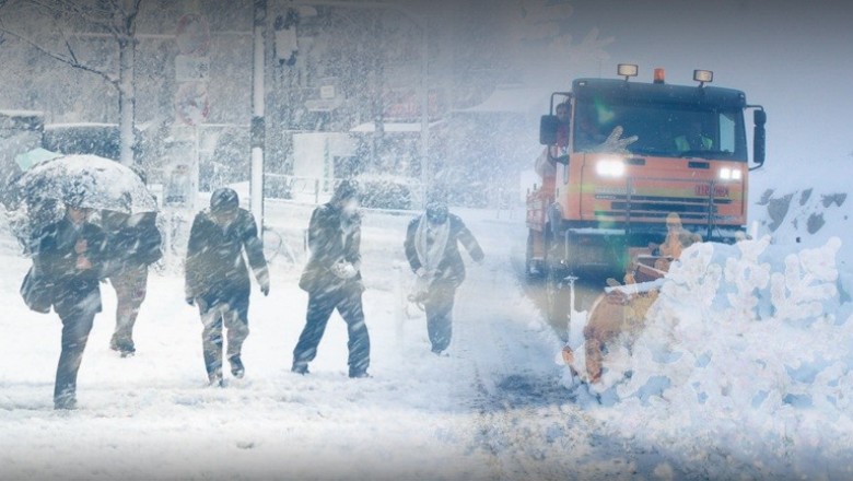 موجة من البرد الشديد وتساقط الثلوج في مناطق كثيرة من اليونان و مخاطر كبيرة فى حركة السيارات