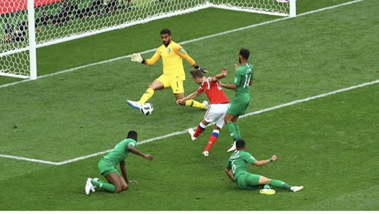 المنتخب الروسي يُلحق هزيمة مذلة بالمنتخب السعودي بخماسية تاريخية في افتتاح المونديال