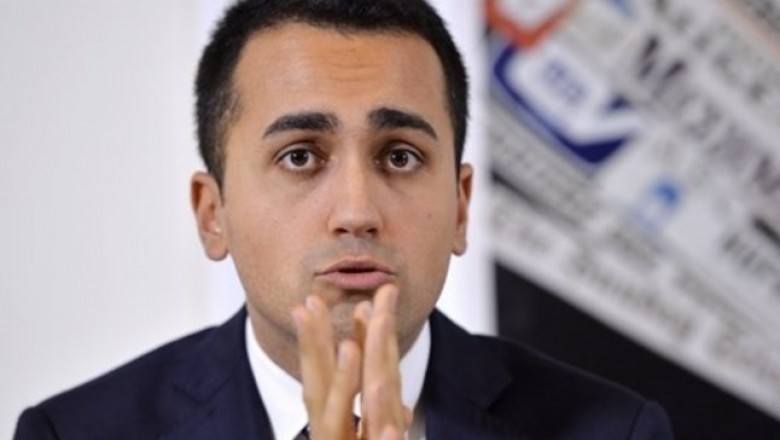 قال لويجي دي مايو وزير العمل والتنمية الاقتصادية الايطالي لن نتراجع عن موقفنا من المهاجرين