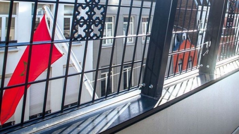 إيطاليا: قنصلية جديدة للمغرب في مدينة نابولي و السادسة في ايطاليا في حين الجالية المغربية باليونان لعدة سنوات تطالب بقنصلية او ملحق بجزيرة كريتي لبعدها عن اثينا وكثرة المغاربة بها